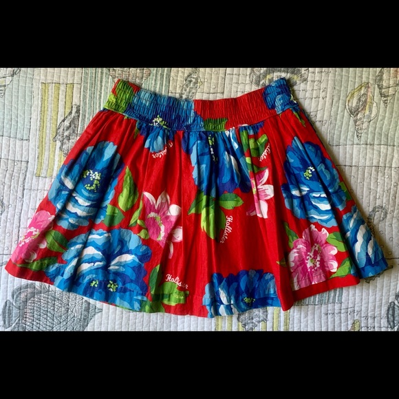Hollister Dresses & Skirts - Hollister Floral Mini Skirt